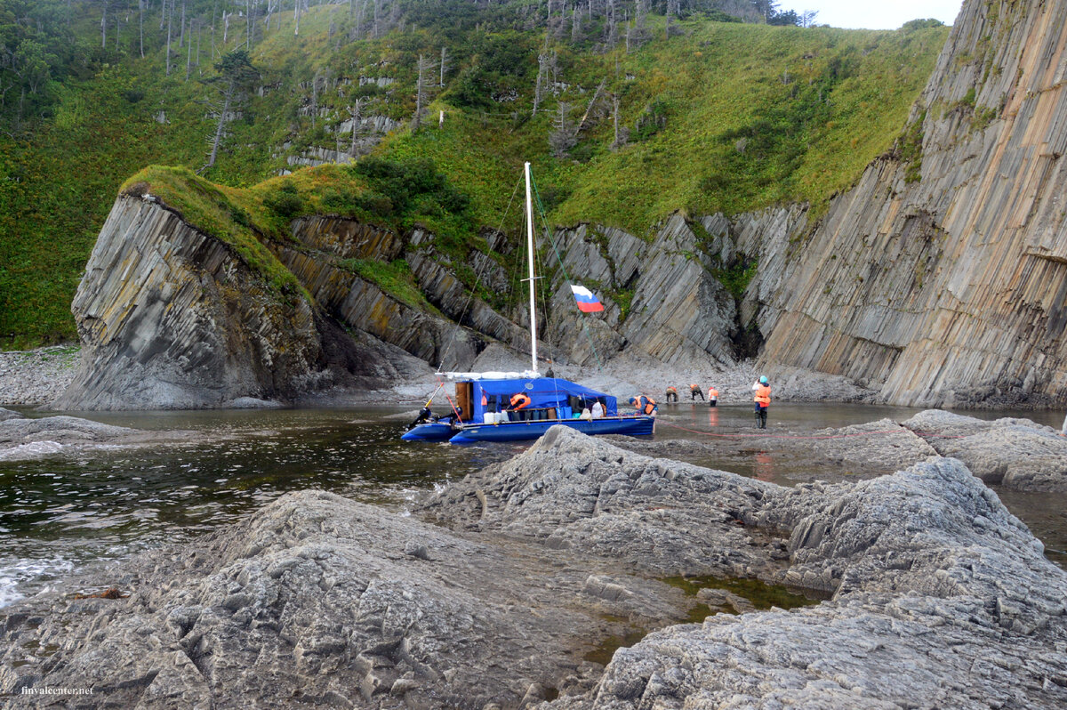 Кунашир, мыс Столбчатый