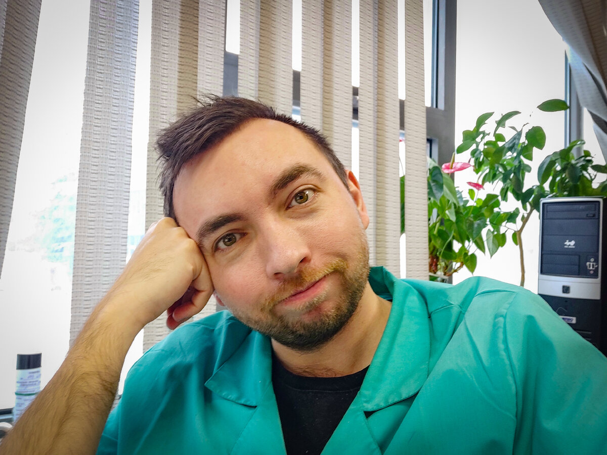 Это я на работе