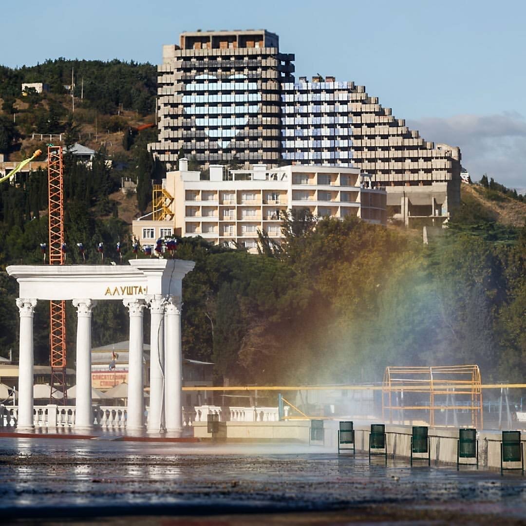 Алуштинский городской. Алушта Крым. Алушта, aluşta. Алушта набережная. Алушта Западная набережная.