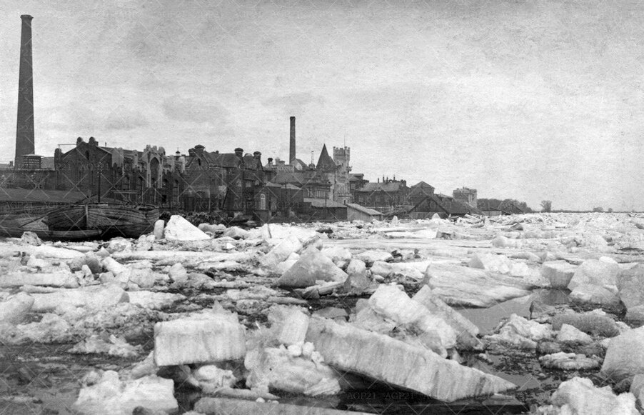 Вид на бывший завод Понизовкиных в п. Красный Профинтерн, 1926 г.