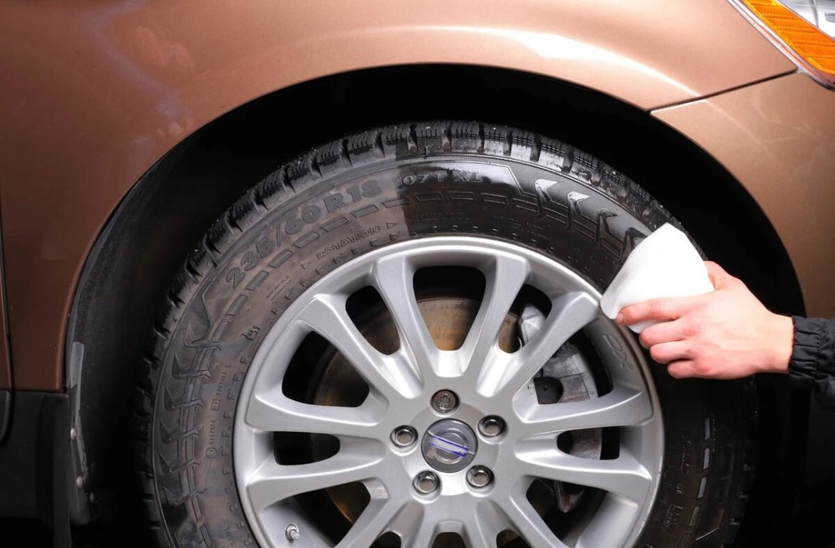 Как начернить шины на вашем автомобиле всего за 10 рублей. | AVtozal | Дзен