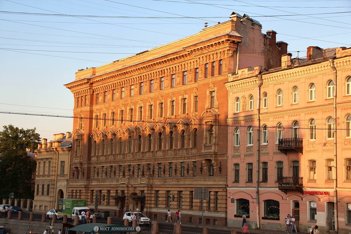 Доходный дом купца Елисеева