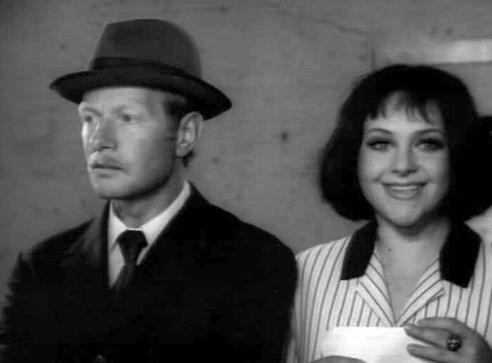 Кадр из фильма "Тихоня" взят для иллюстрации из Яндекс Картинки.