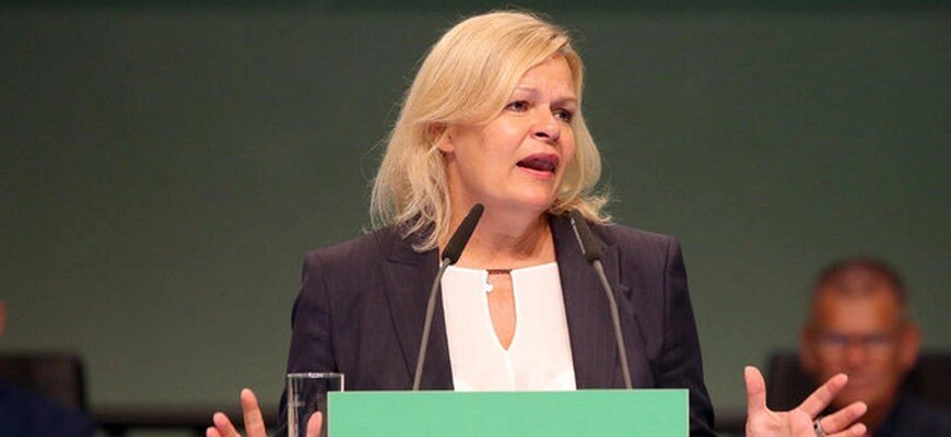 Глава МВД Германии Нэнси Фезер против участия России в чемпионате Европы по футболу 2024 года © Global Look Press