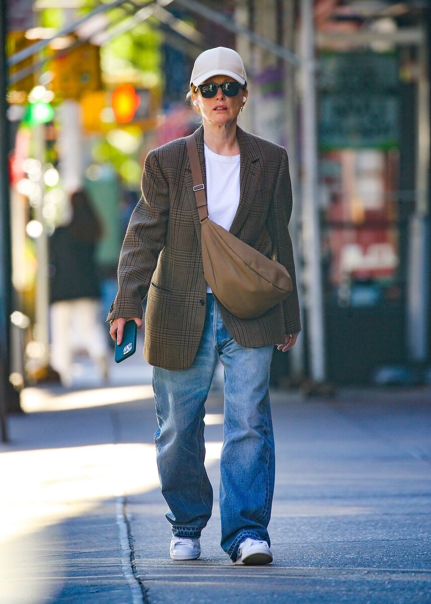    Джулианна МурLegion-Media