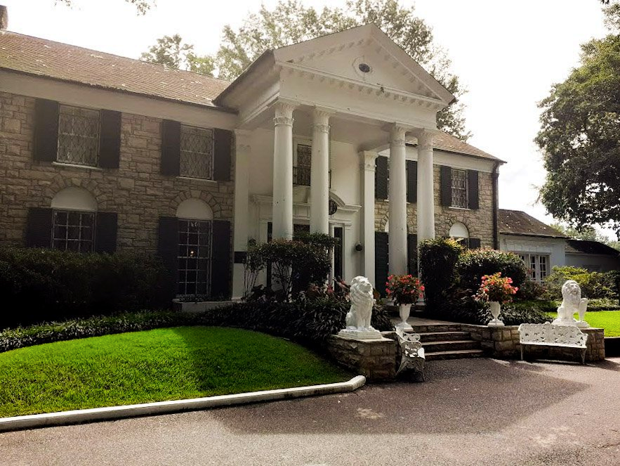 Поместье Элвиса - "Грейсленд" (фото из открытых источников)