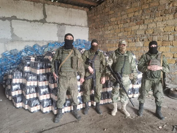 Центр "Наследие" поставил более 50 тонн гуманитарной помощи бойцам и мирным жителям Донбасса. Обложка © Официальный сайт центра "Наследие"