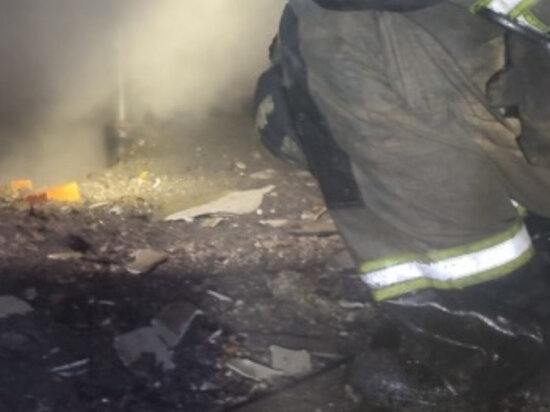     В гимназии Комсомольска-на-Амуре случилось возгорание ФОТО: ГУ МЧС России по Хабаровскому краю