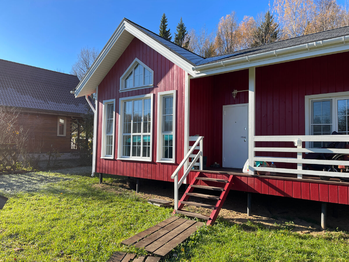 Достроили – понятие относительное. Пока лестница временная и дорожки импровизированные 😂