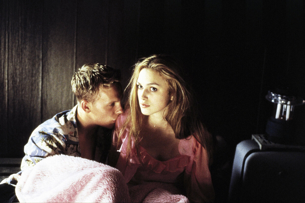    Лоуренс Фокс, Кира Найтли, фильм "Яма", 2001 годФото: Legion-Media