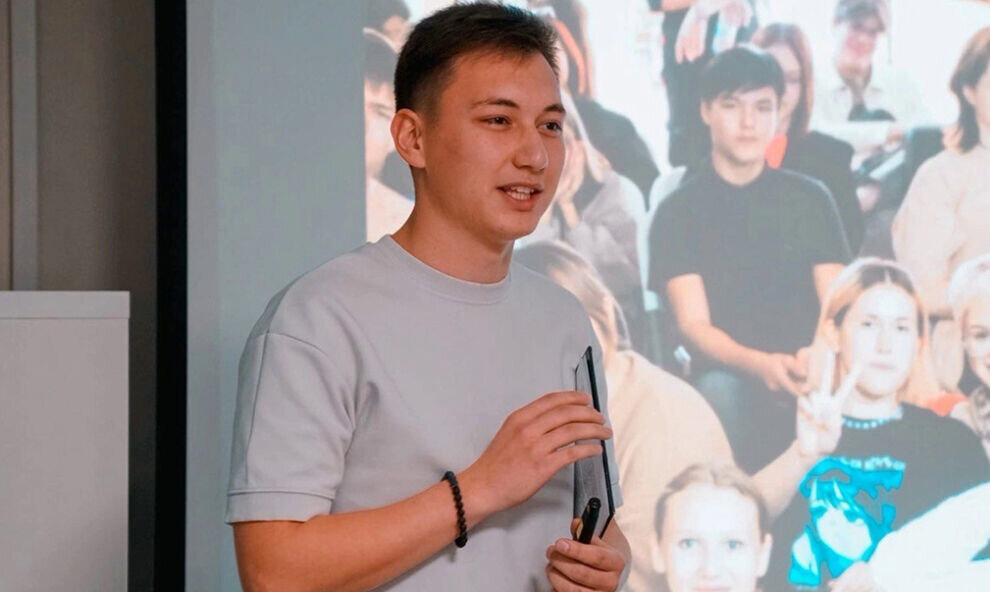    В ЯНАО 8 участников конкурса молодежных инициатив получат гранты губернатора