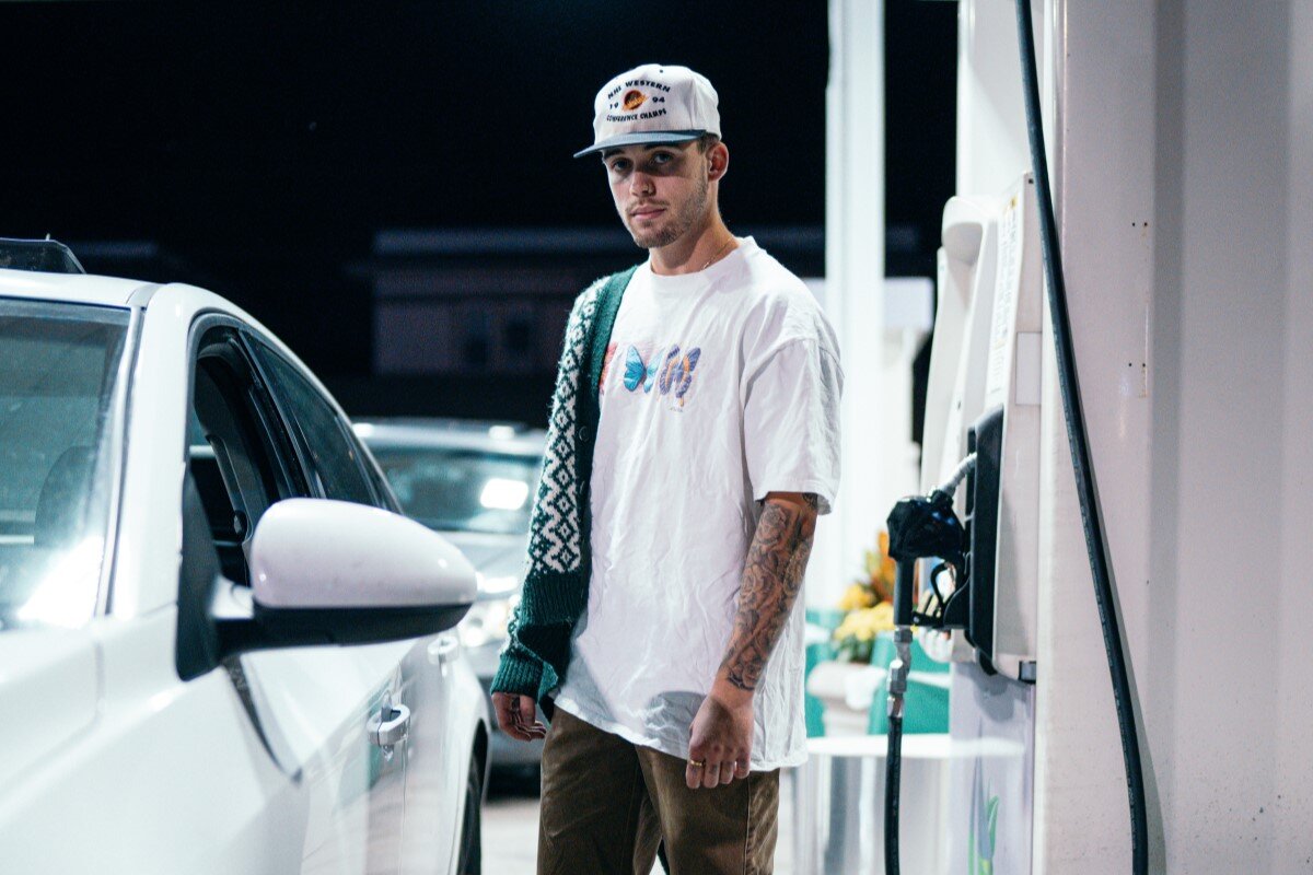    Купить топливо онлайн и не стоять в очереди на заправку поможет специальное приложение. Источник: unsplash.com