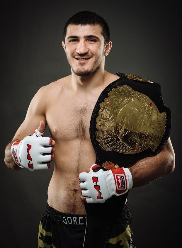 Рамазанов национальность. Рамазан Дадаевич Эмеев. Рамазан Эмеев UFC. Анатолий токов Рамазан Эмеев. Ахмед Алиев.