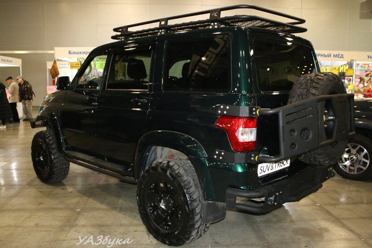 Столько силового обвеса теперь редко увидишь