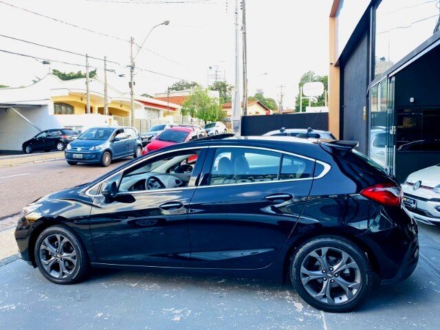 Chevrolet Cruze. Фото с сайта Olx.com