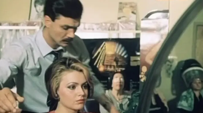 Кадр из фильма "Салон красоты". Источник: Яндекс.Картинки       