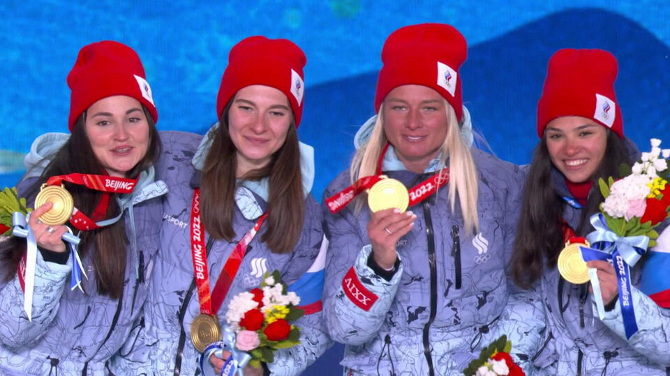 Эстафетная женская команда - чемпионки олимпиады в Пекине