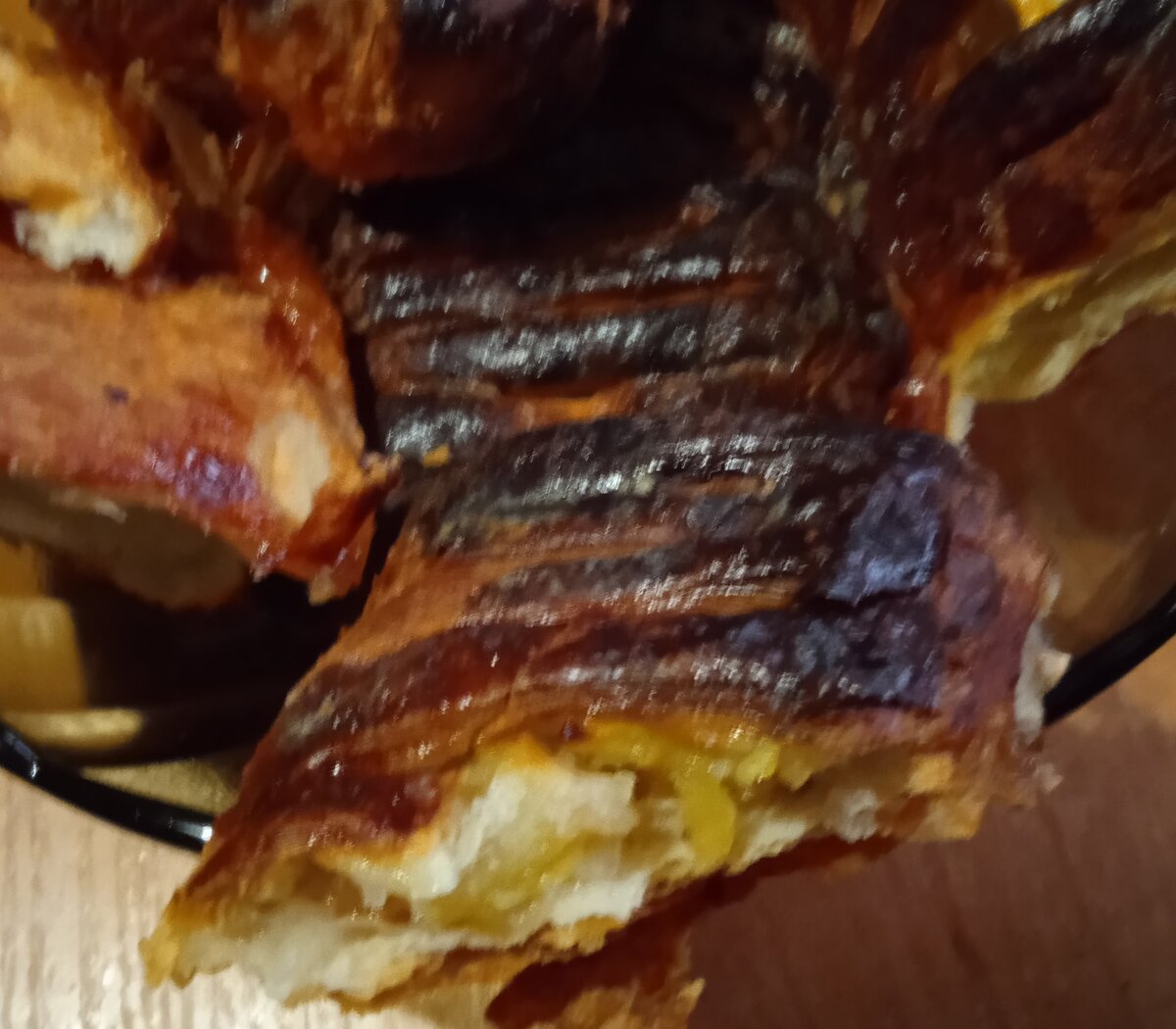 Мои слоеные пирожки с яблоками😃