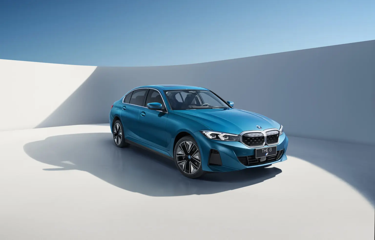 Хотя BMW больше не продает ни одной модели универсала на многих рынках мира, есть хорошие новости на этом фронте. Сообщается, что компания работает над первым М5 Touring с двигателем V10.-2