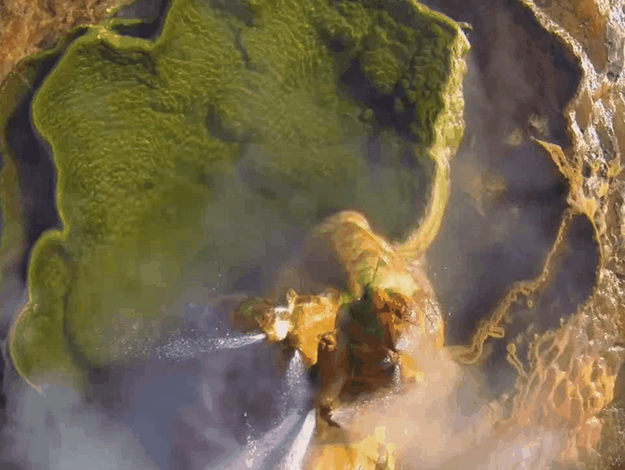 Горячий гейзер Флай