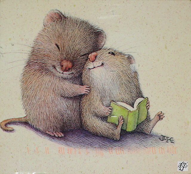 Мыши пара. Мышки обнимаются. Мышь обнимает. Хомяки обнимаются. Влюбленные мыши.