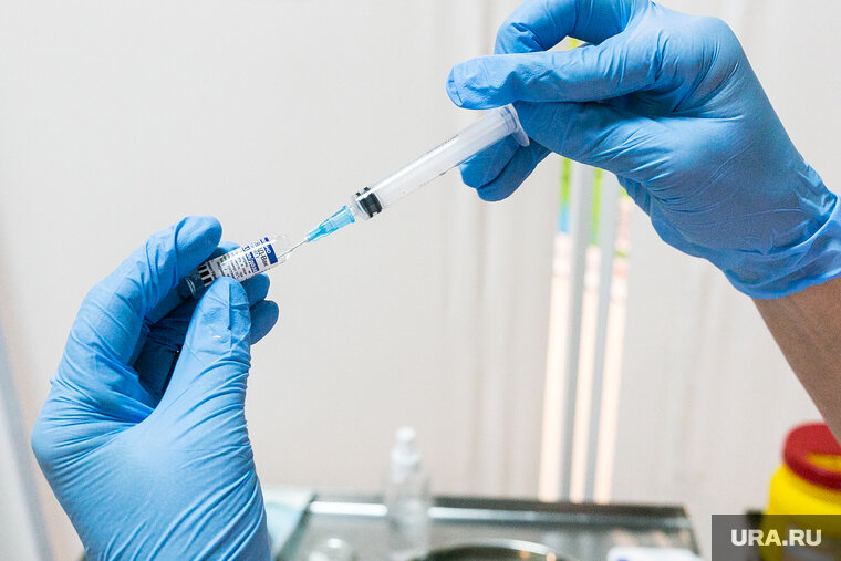    Система здравоохранения справится с нагрузкой из-за COVID-19, считает Гинцбург