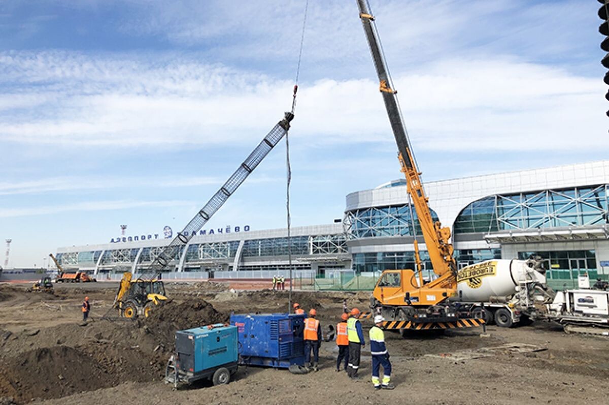    Опубликована предварительная программа открытия терминала в Толмачево