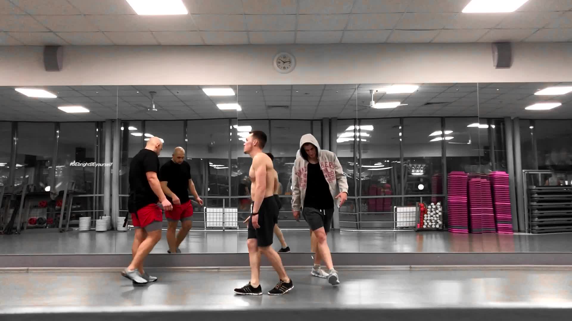 Танцующий Лев ПАБГ.