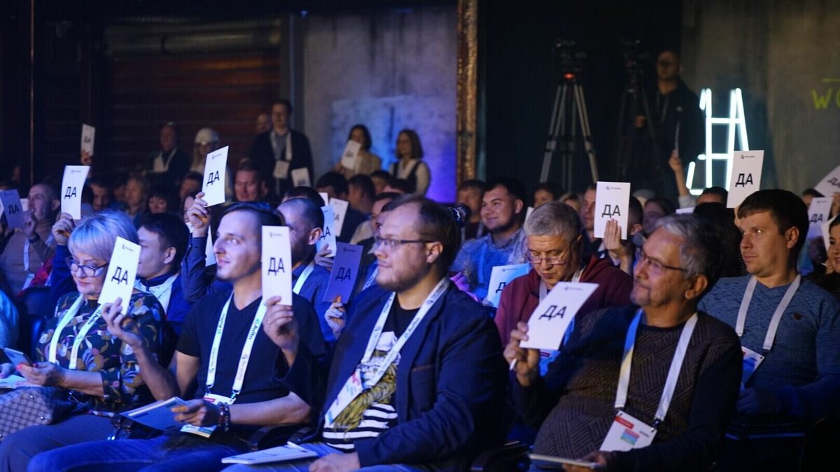     В Татарстане 11 тысяч продавцов на Авито, специализируются на товарах для ремонта и строительства. За август они заработали на платформе 466 миллионов рублей. Корреспондент Inkazan посетил конференцию для продавцов стройматериалов в Казани и узнал, почему компании уходят в онлайн.