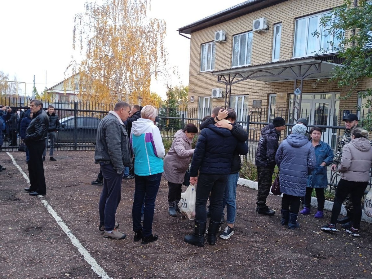  📷    В Сорочинске проводили на боевую подготовку 25 мужчин Андрей Севостьянов