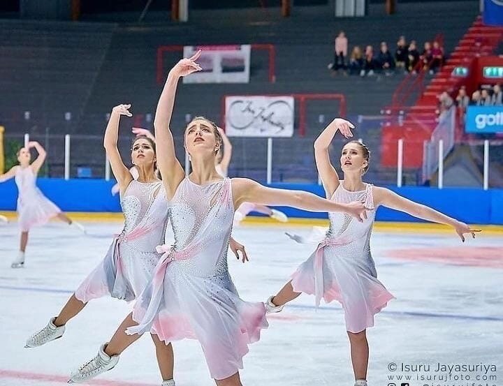 Фото команды синхрона Голден Прайз