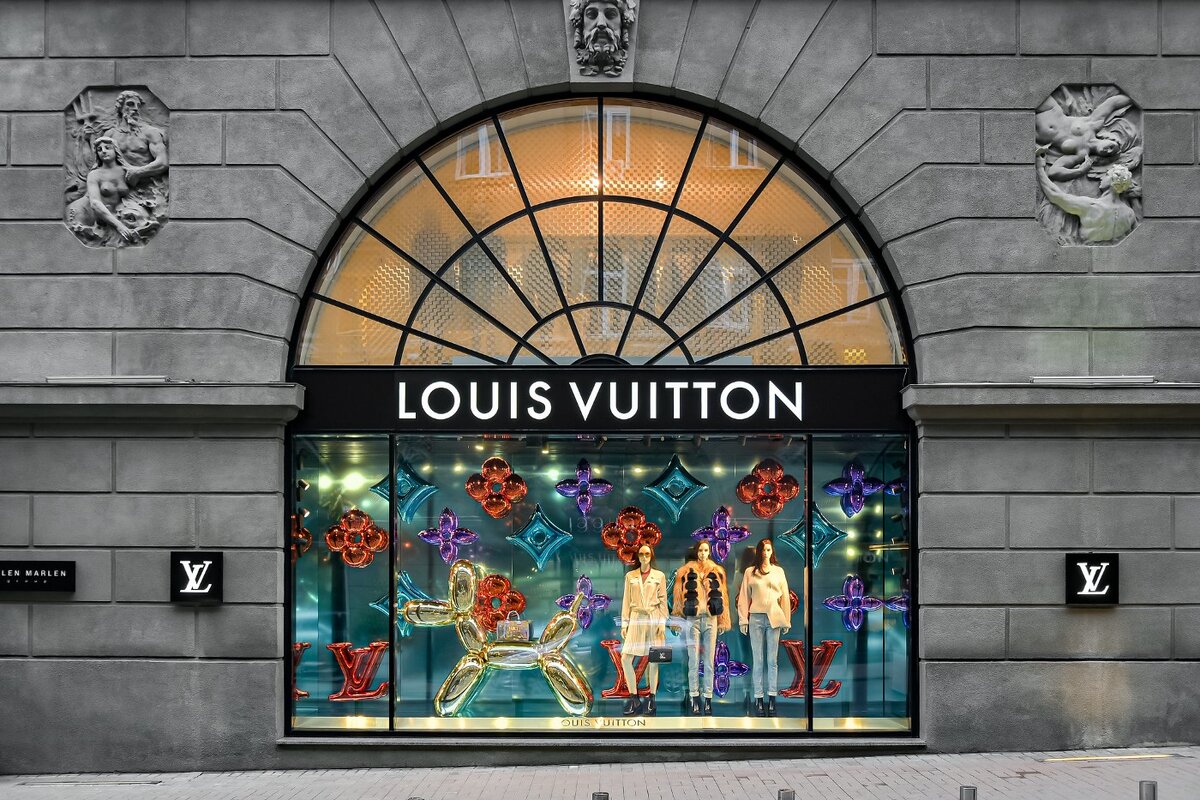 Магазин Louis Vuitton