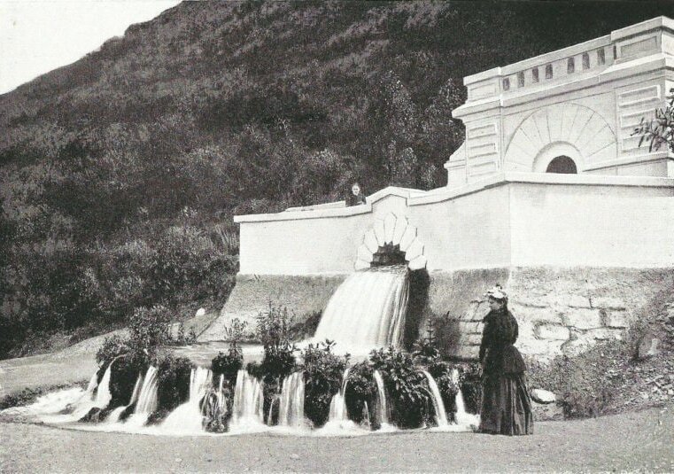 водопад у горы Юца