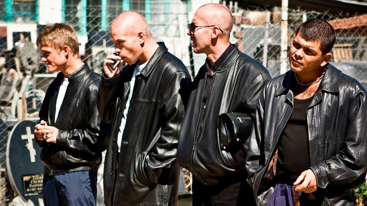     Власти России решили денонсировать Конвенцию Совета Европы об уголовной ответственности за коррупцию. В ближайшее время Государственная Дума примет соответствующий закон. А в социальных сетях уже рассуждают о том, что коррупция становится для нашей страны одной из скреп, на которых всё держится.