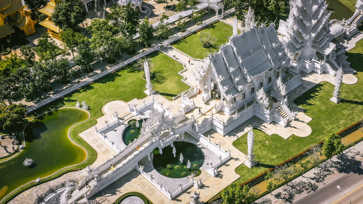 Wat Rong Khun | Chalermchai Kositpipat | 1997-н.в. | Chiang Rai, TH