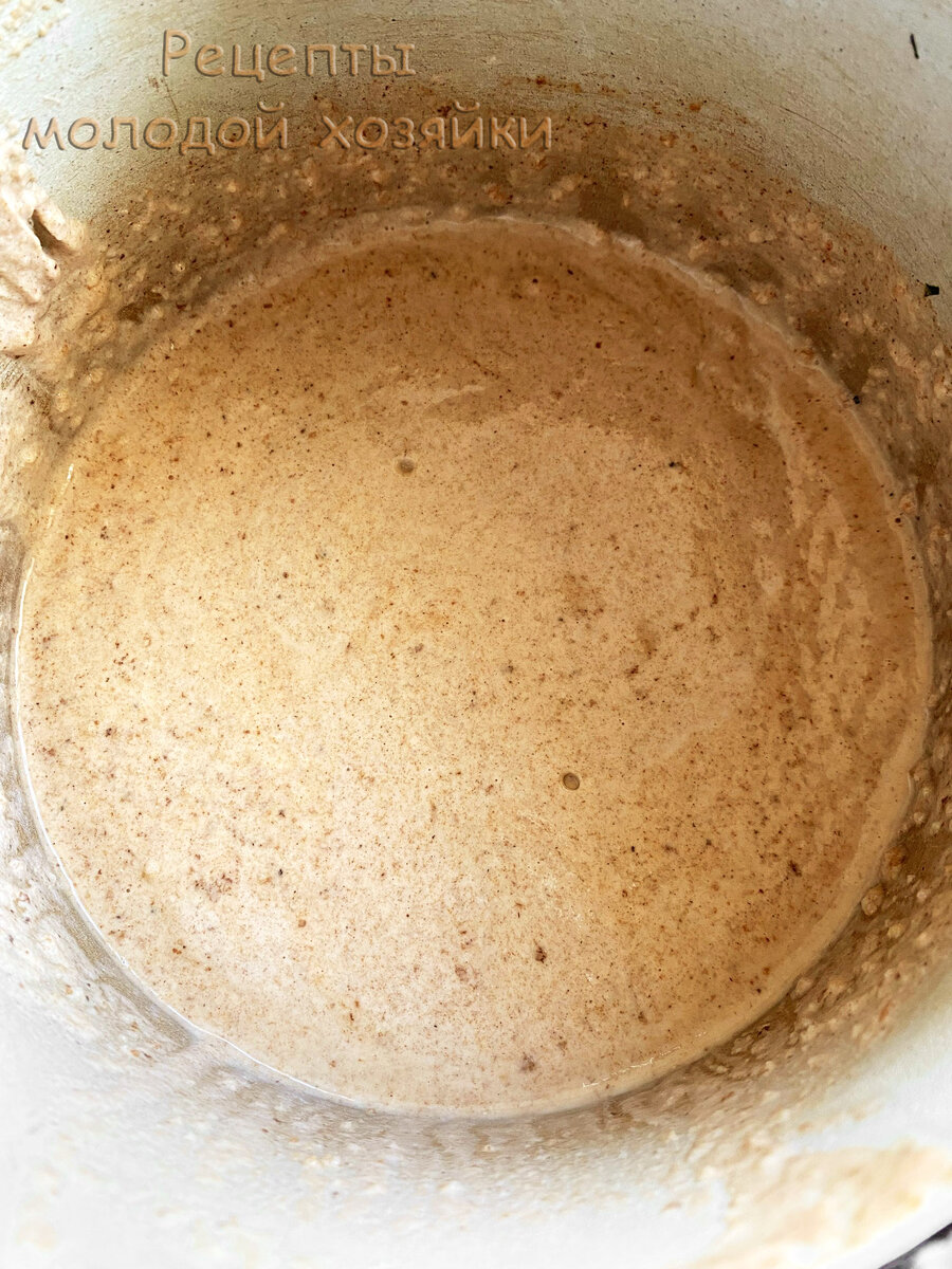 Подготовленное тесто. Киснет