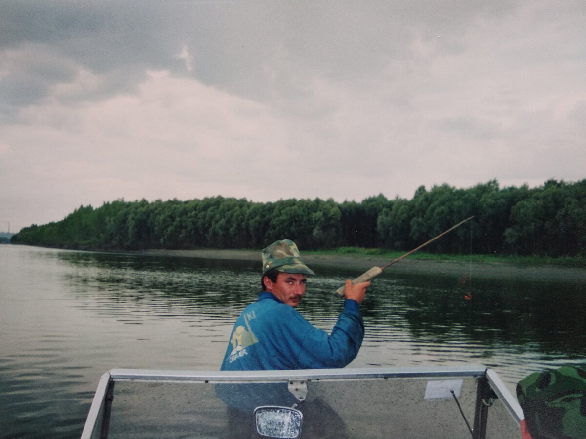 Ловля на макалку с мотолодки "Крым". Фото автора.