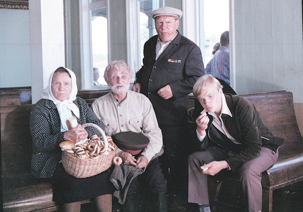 Кадры из фильма с просторов интернета