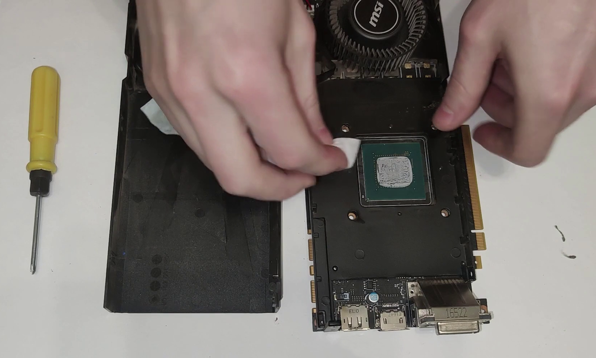 Замена термопасты на видеокарте l На примере GTX 1070 | VERCETTI X3 | Дзен