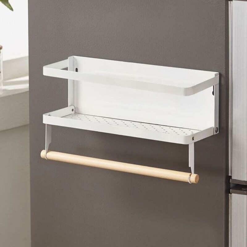 Холодильник с железными полками