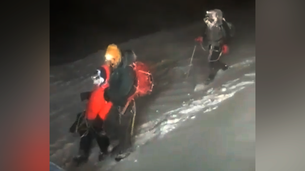Спасательная операция в крокус. Группа альпинистов на Эльбрусе. Группа погибших альпинистов на Эльбрусе. Группа на Эльбрусе 23 сентября.