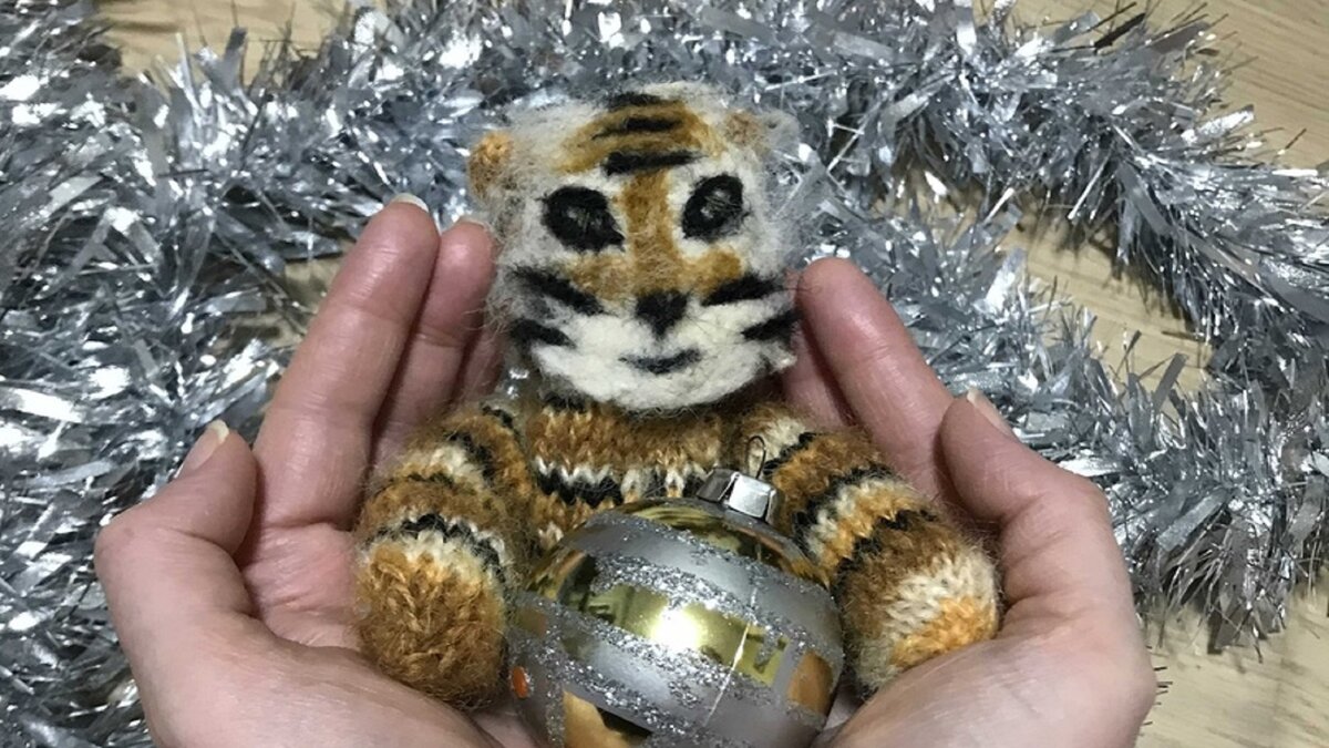 Как связать спицами тигра, вяжем спицами