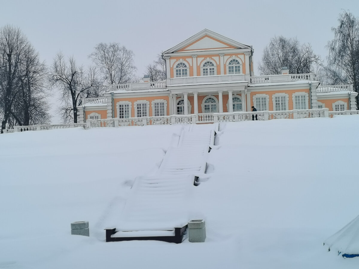 Дворец Петра Первого. 