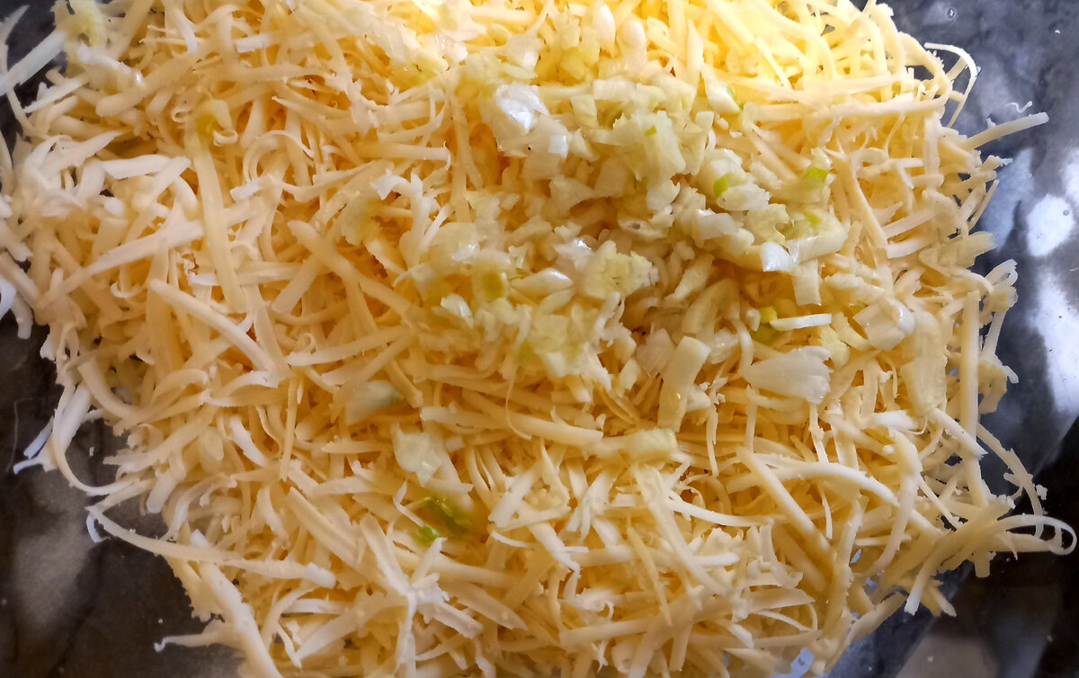 Сыр с чесноком