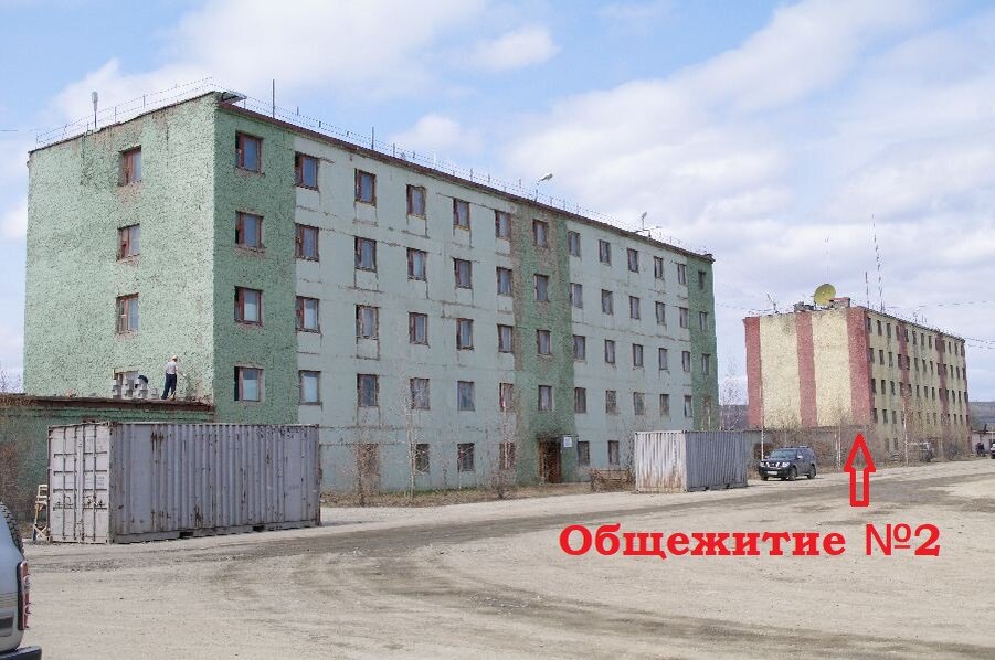Стрелочкой указано общежитие №2, где  находится спортзал.