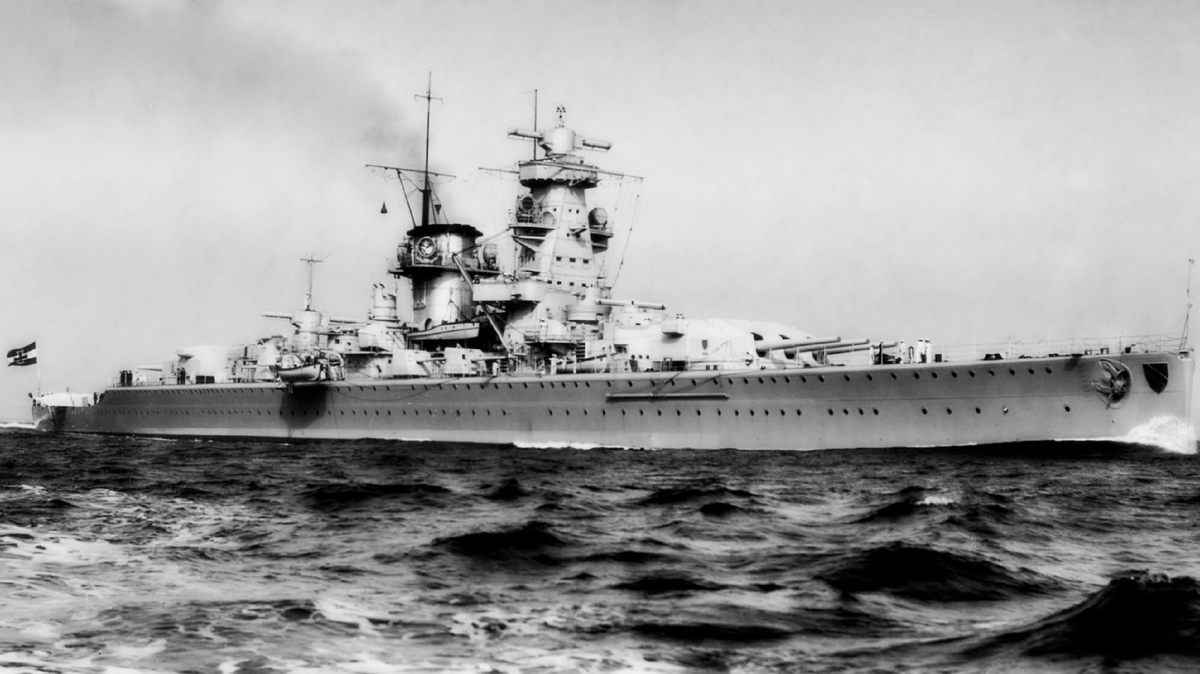 Немецкий крейсер «Адмирал Шеер»