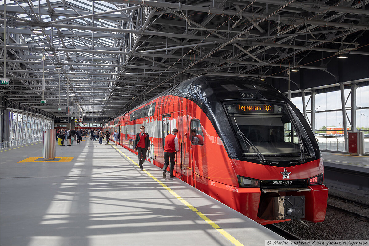 Аэроэкспресс метро. Аэроэкспресс. Аэроэкспресс терминал b. Савеловский вокзал Аэроэкспресс. Как выглядит Аэроэкспресс.