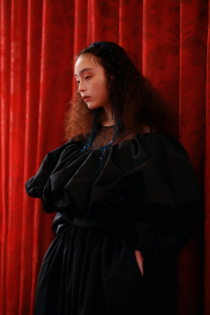 Сегодня романтизм стал спасающим кругом для моды