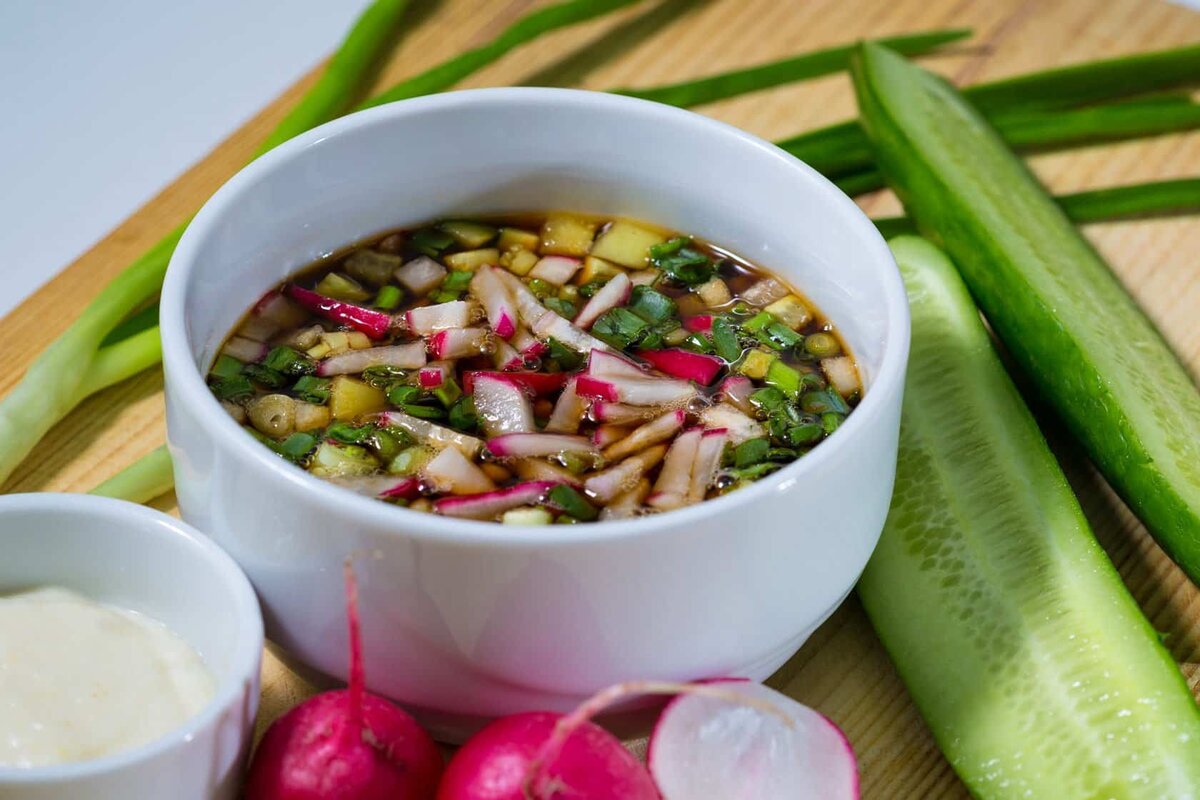 Окрошка на квасе с мясом