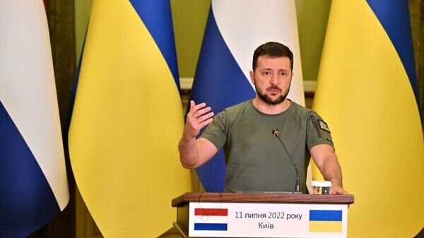    Президент Украины Владимир Зеленский на совместной пресс-конференции с премьер-министром Нидерландов Марком Рютте© AFP 2022 / Sergei Supinsky